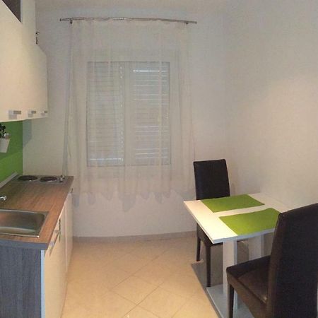 Apartmani Irena Jezevac クルク エクステリア 写真
